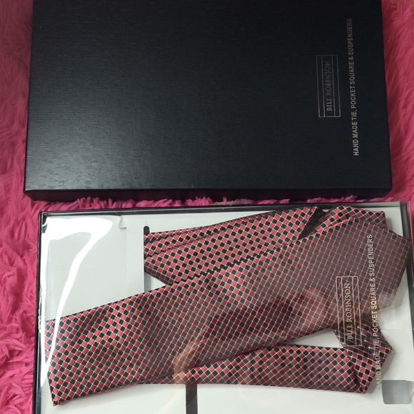 Neck Tie and Handkerchief Bill Robinson Red Black and White Diamond 56" x 3" - Picture 3 of 3